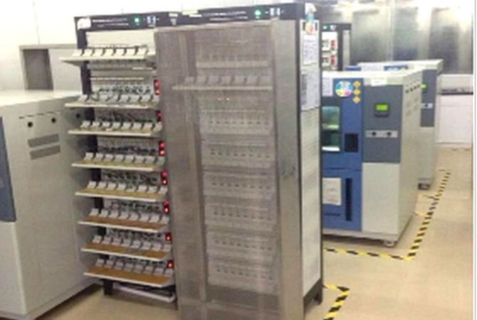 Coin and cell test facility